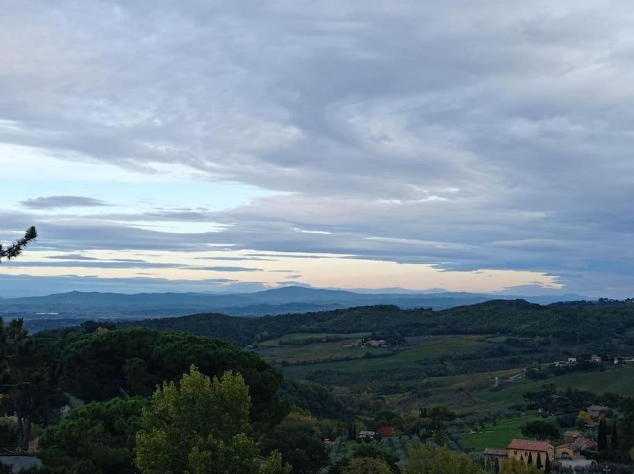 Splendido Ampio Appartamento A Montepulciano Stazione Εξωτερικό φωτογραφία