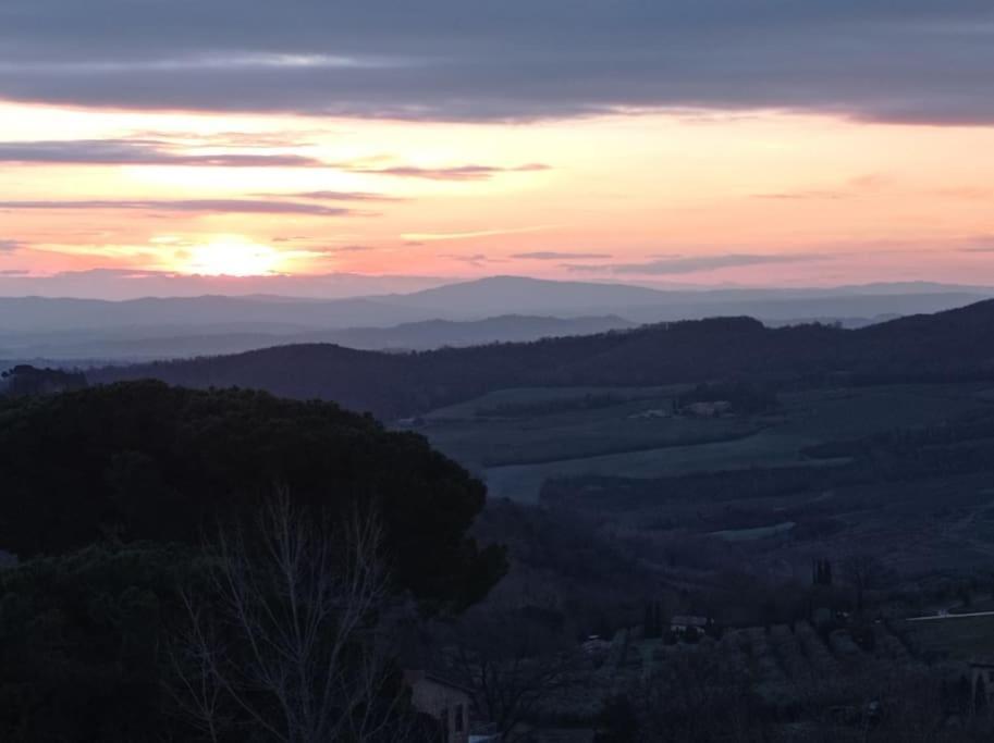 Splendido Ampio Appartamento A Montepulciano Stazione Εξωτερικό φωτογραφία